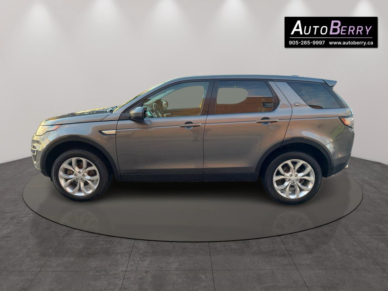 2016 Land Rover Discovery Sport 4WD 4dr HSE Photo4
