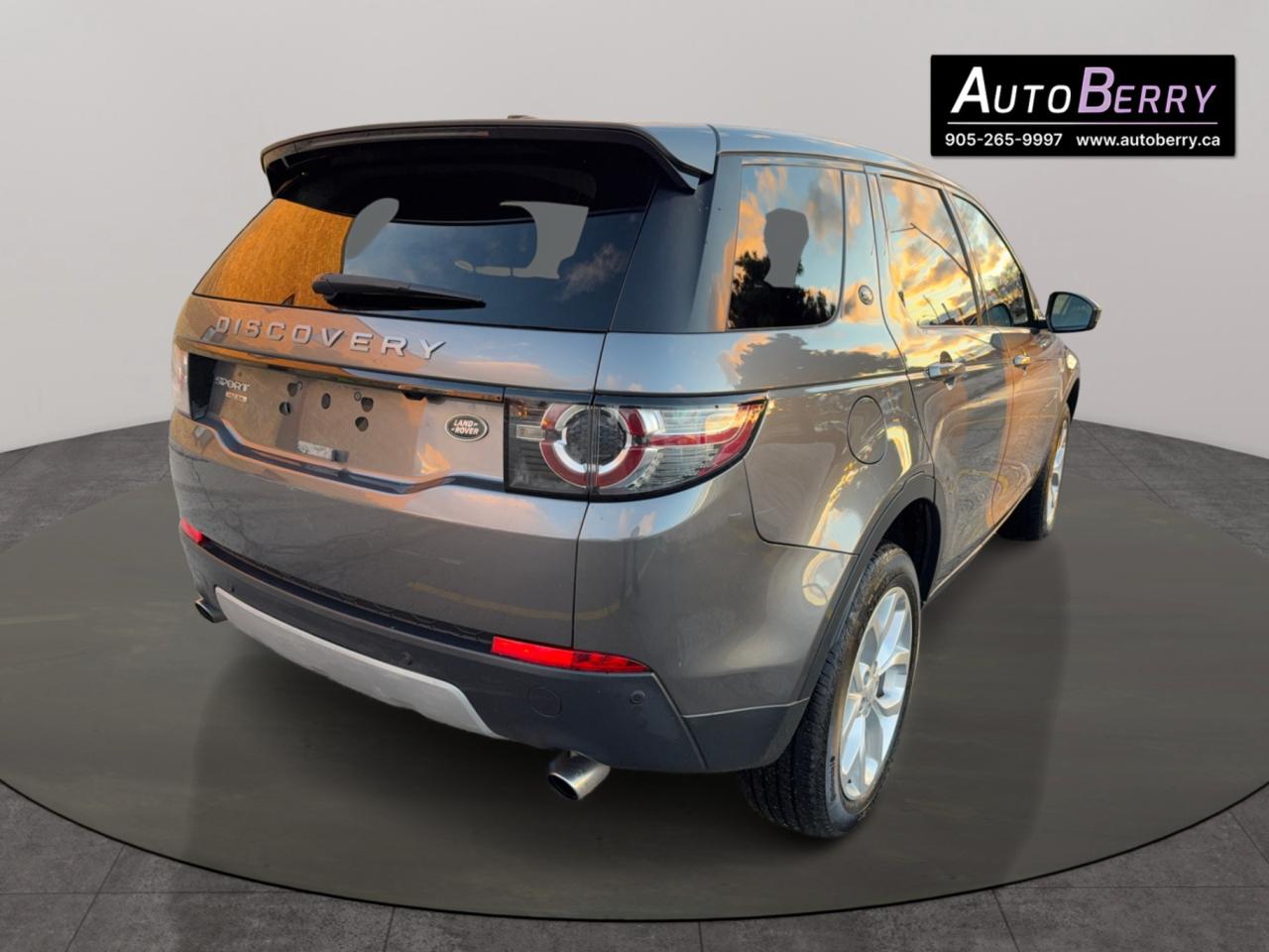 2016 Land Rover Discovery Sport 4WD 4dr HSE Photo