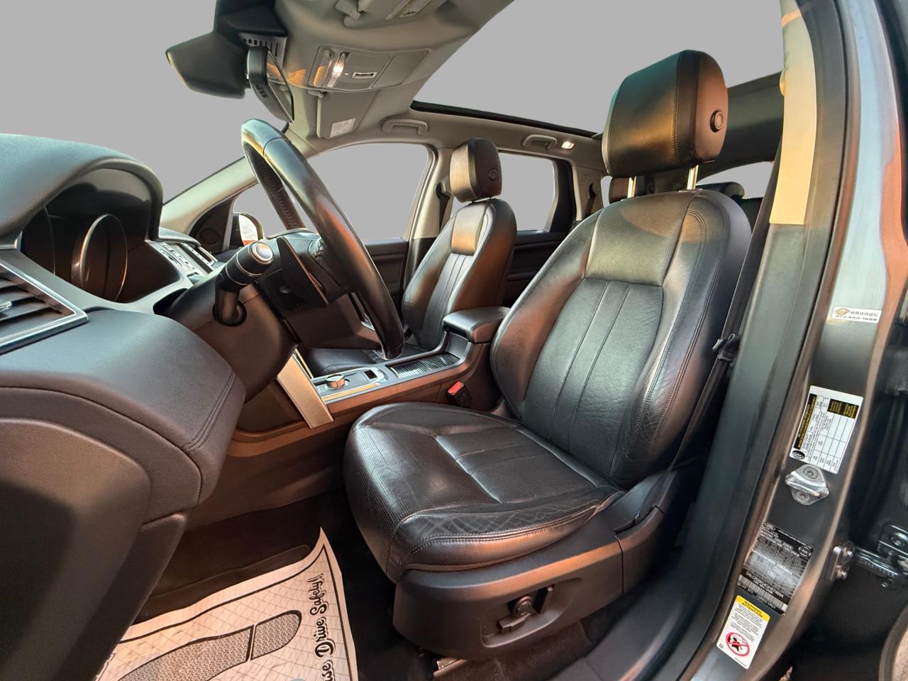 2016 Land Rover Discovery Sport 4WD 4dr HSE Photo