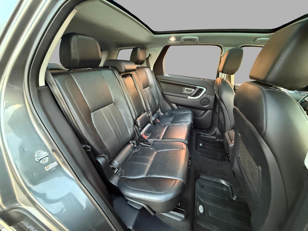 2016 Land Rover Discovery Sport 4WD 4dr HSE Photo