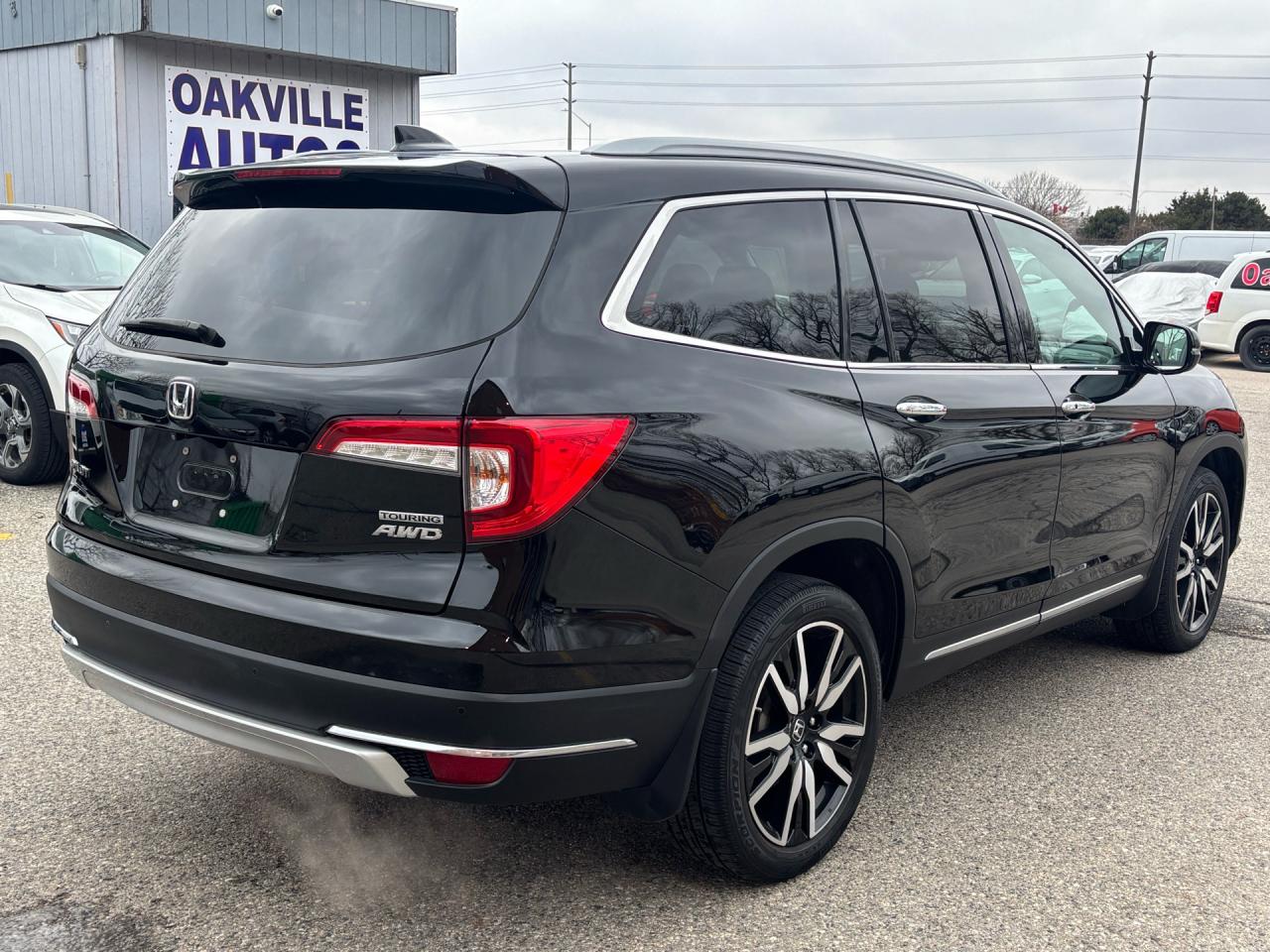 2019 Honda Pilot Touring 8-Passenger AWD Photo