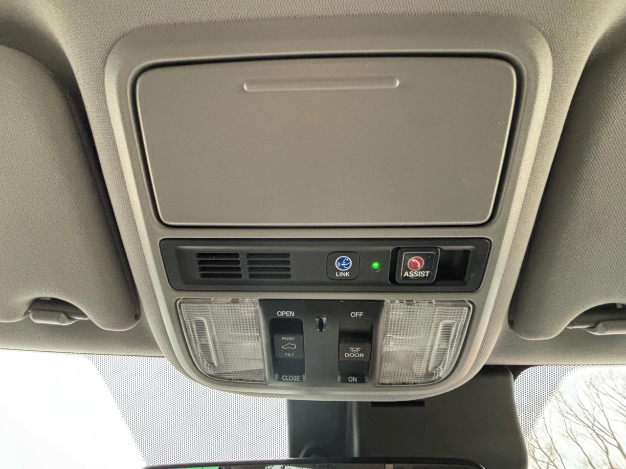 2019 Honda Pilot Touring 8-Passenger AWD Photo