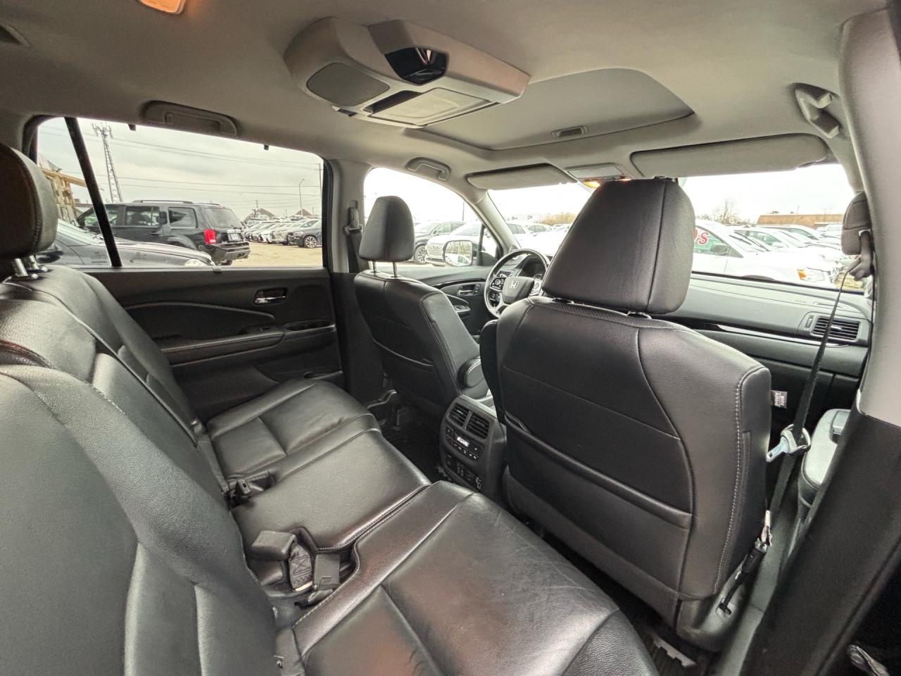 2019 Honda Pilot Touring 8-Passenger AWD Photo