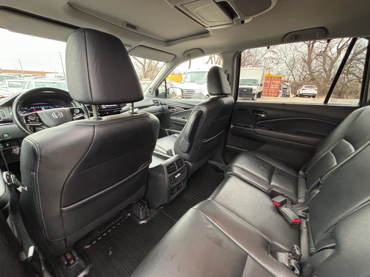 2019 Honda Pilot Touring 8-Passenger AWD Photo