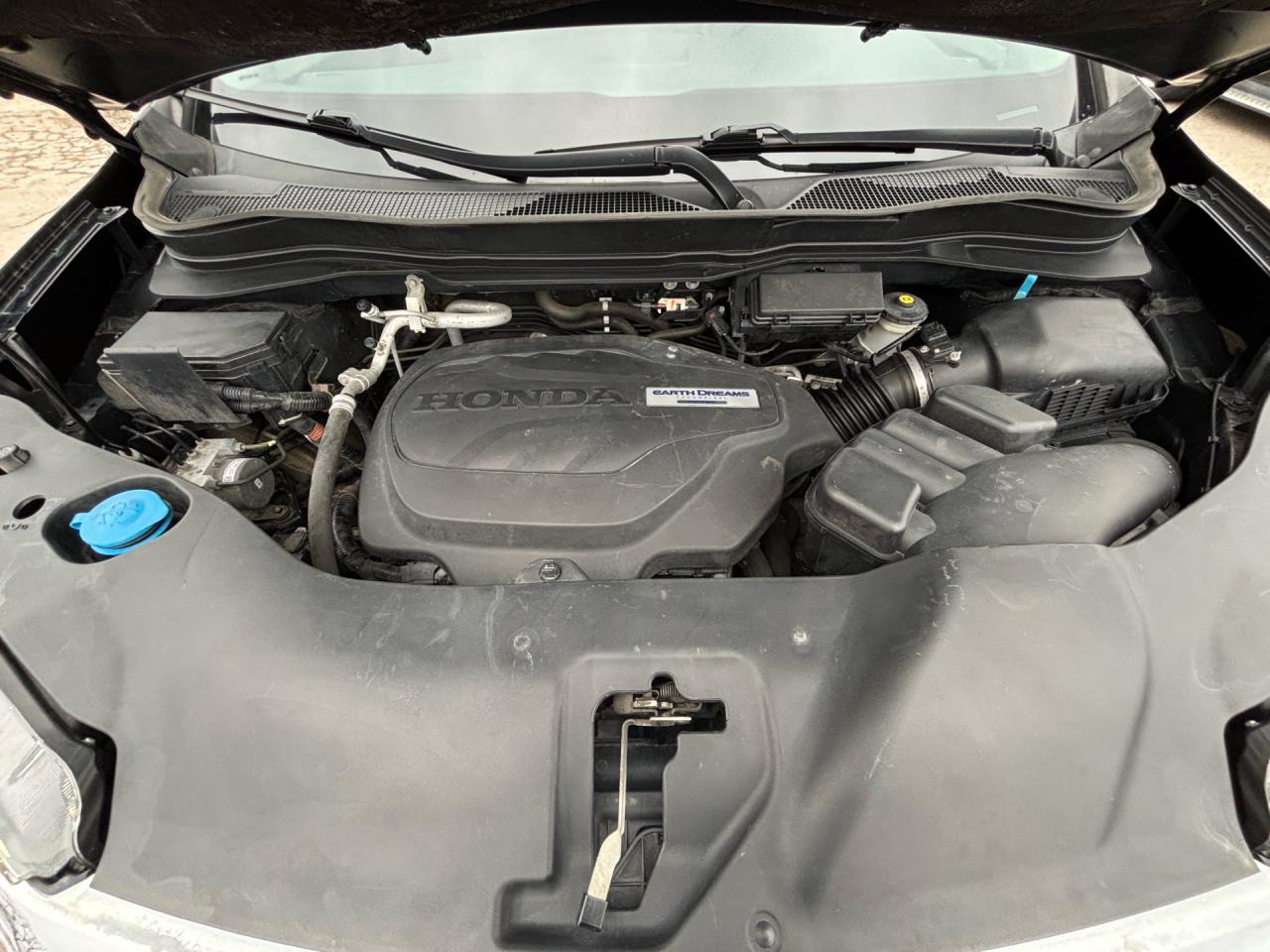 2019 Honda Pilot Touring 8-Passenger AWD Photo