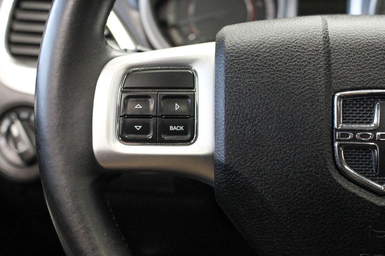 2016 Dodge Journey SXT/Limited LOW KMS - CLOTH UPHOLSTERY - CD PLAYER Photo