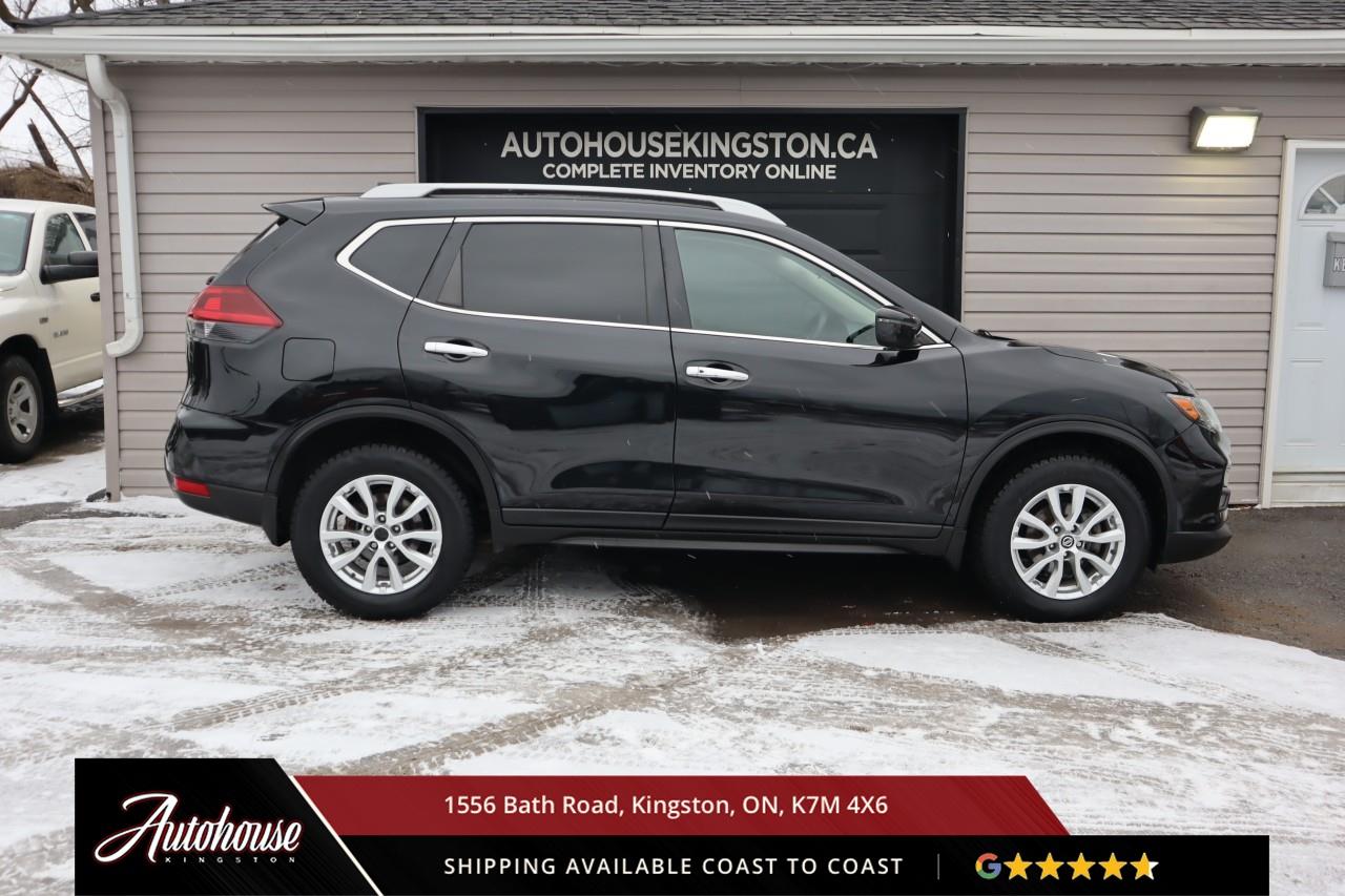 2020 Nissan Rogue SV PANORAMIC SUNROOF - REMOTE START Photo