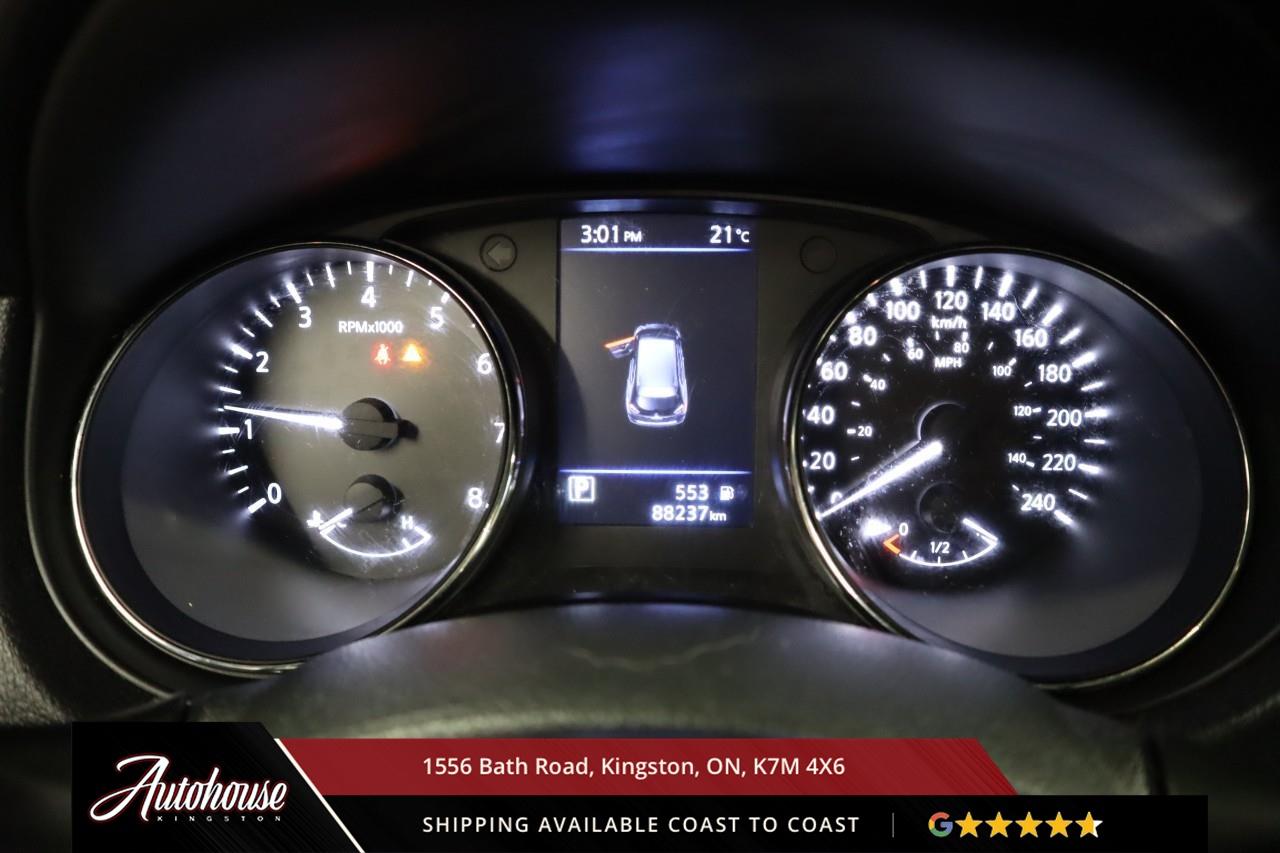 2020 Nissan Rogue SV PANORAMIC SUNROOF - REMOTE START Photo