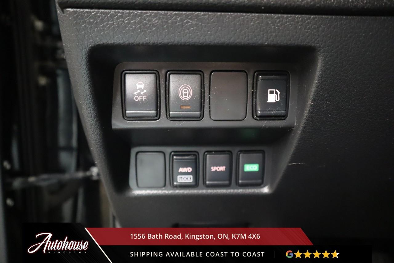 2020 Nissan Rogue SV PANORAMIC SUNROOF - REMOTE START Photo