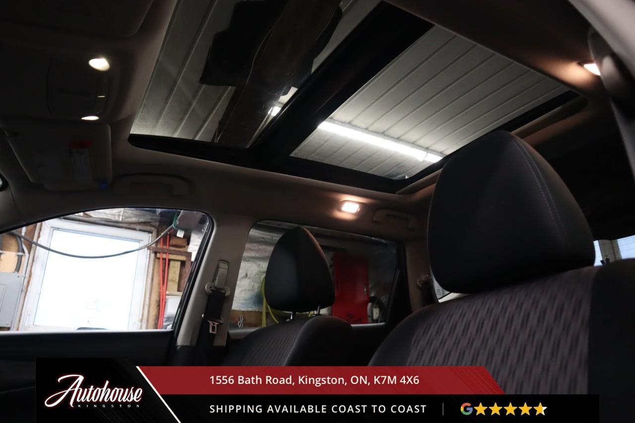 2020 Nissan Rogue SV PANORAMIC SUNROOF - REMOTE START Photo
