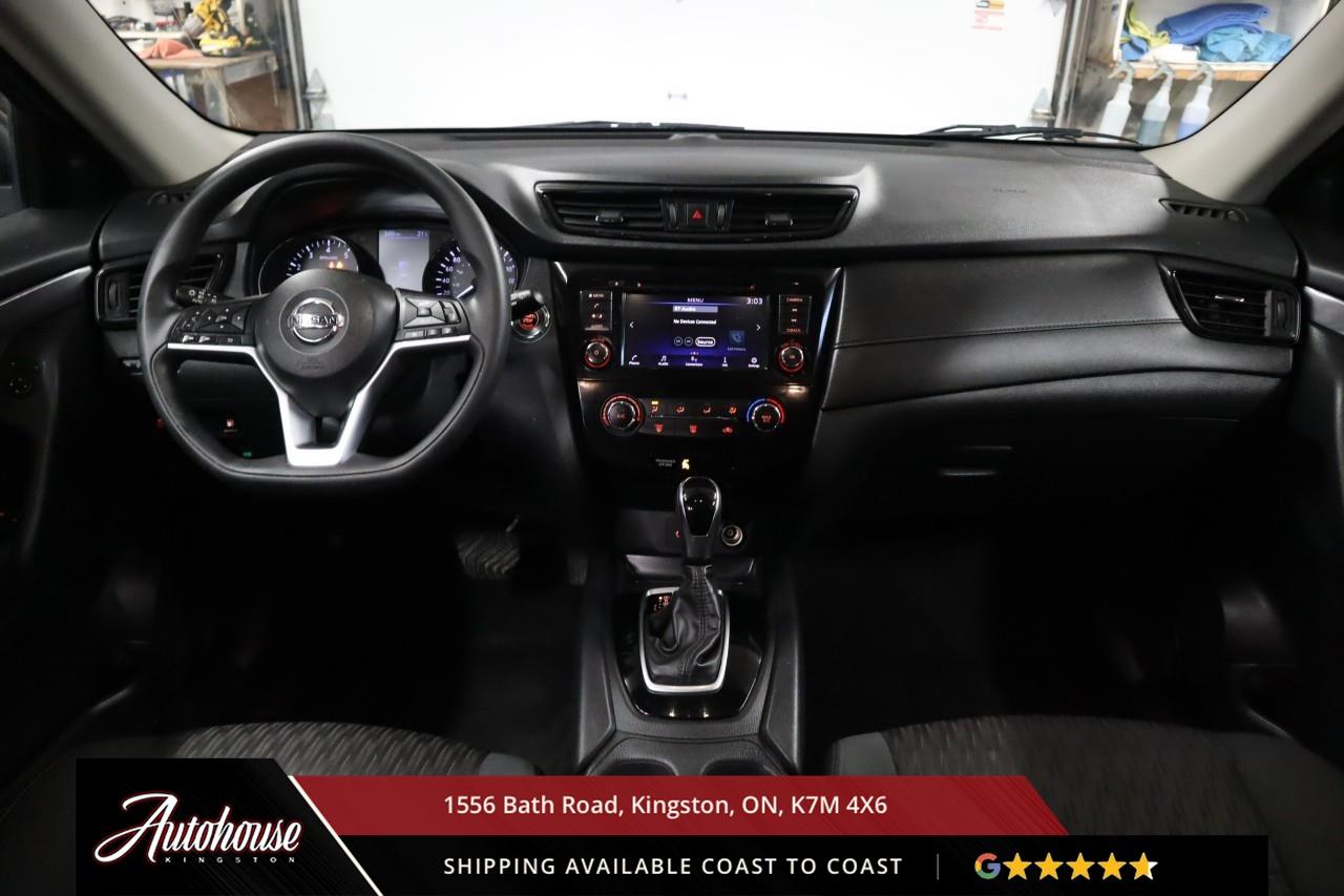 2020 Nissan Rogue SV PANORAMIC SUNROOF - REMOTE START Photo