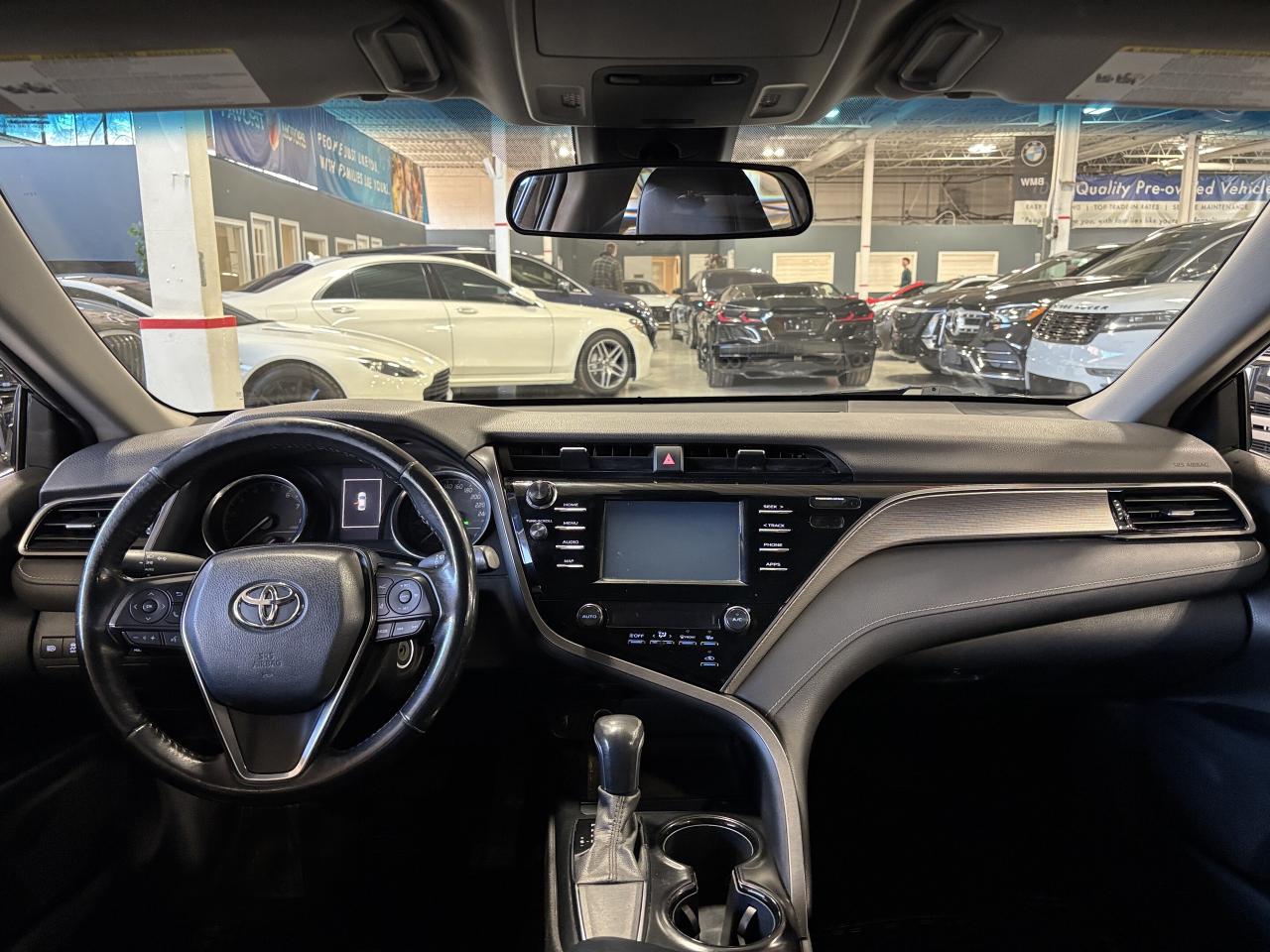 2020 Toyota Camry SE|ALLOYS|LEATHER|BACKUPCAMERA|HEATEDSEATS|+++ Photo