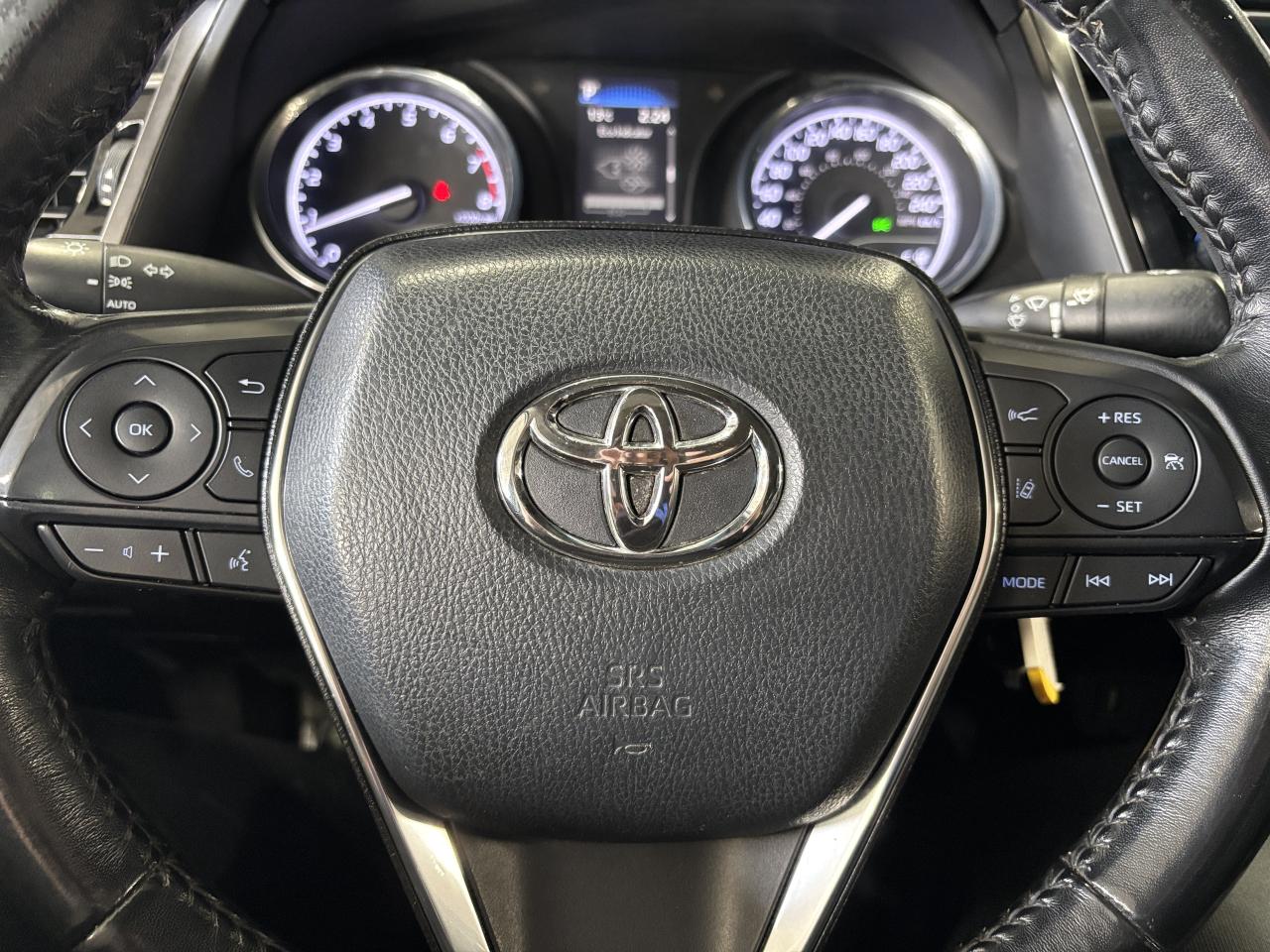 2020 Toyota Camry SE|ALLOYS|LEATHER|BACKUPCAMERA|HEATEDSEATS|+++ Photo