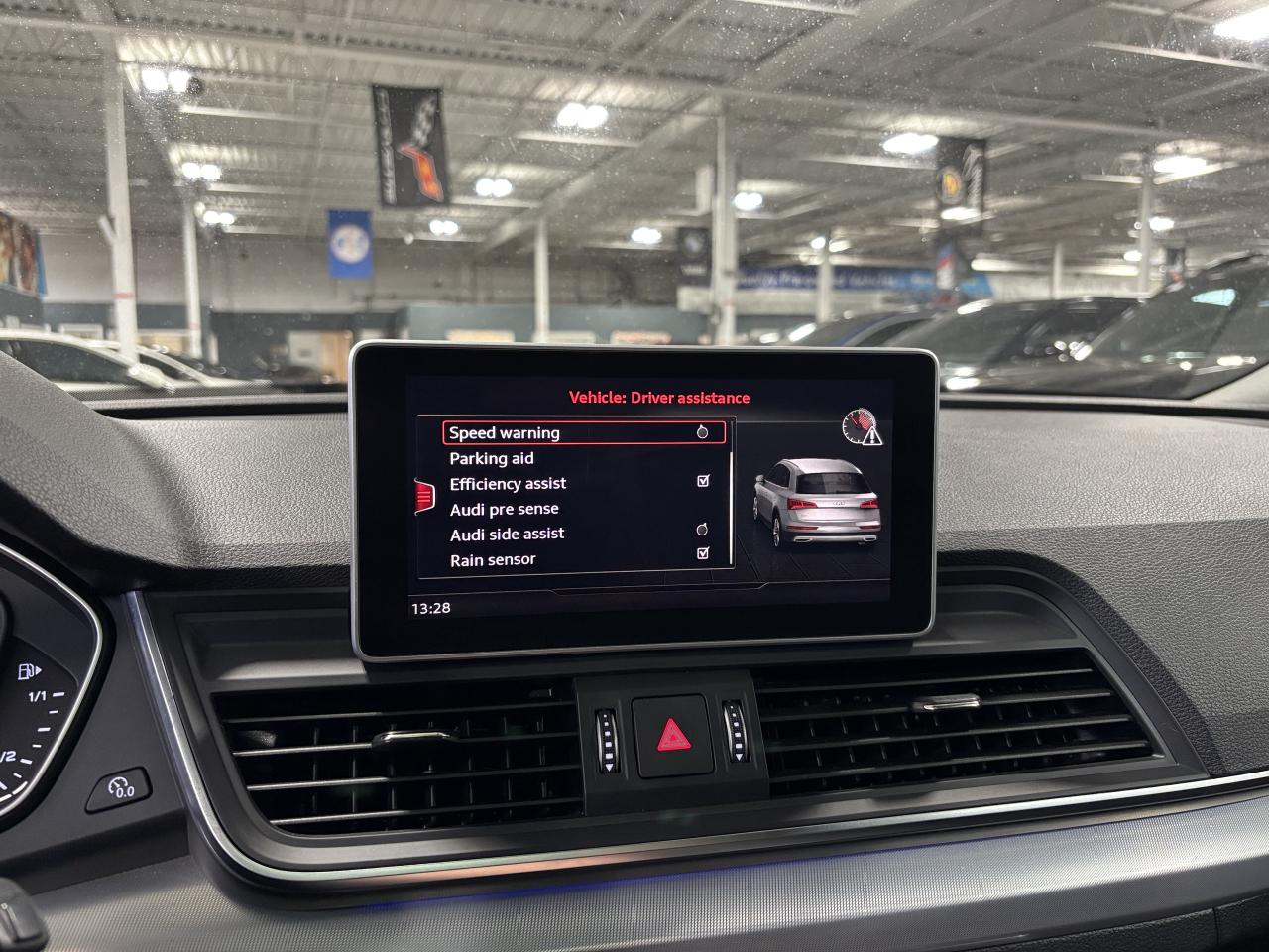 2018 Audi Q5 Technik|QUATTRO|S-TRONIC|CLUSTERNAV|AMBIENT|PANO|+ Photo