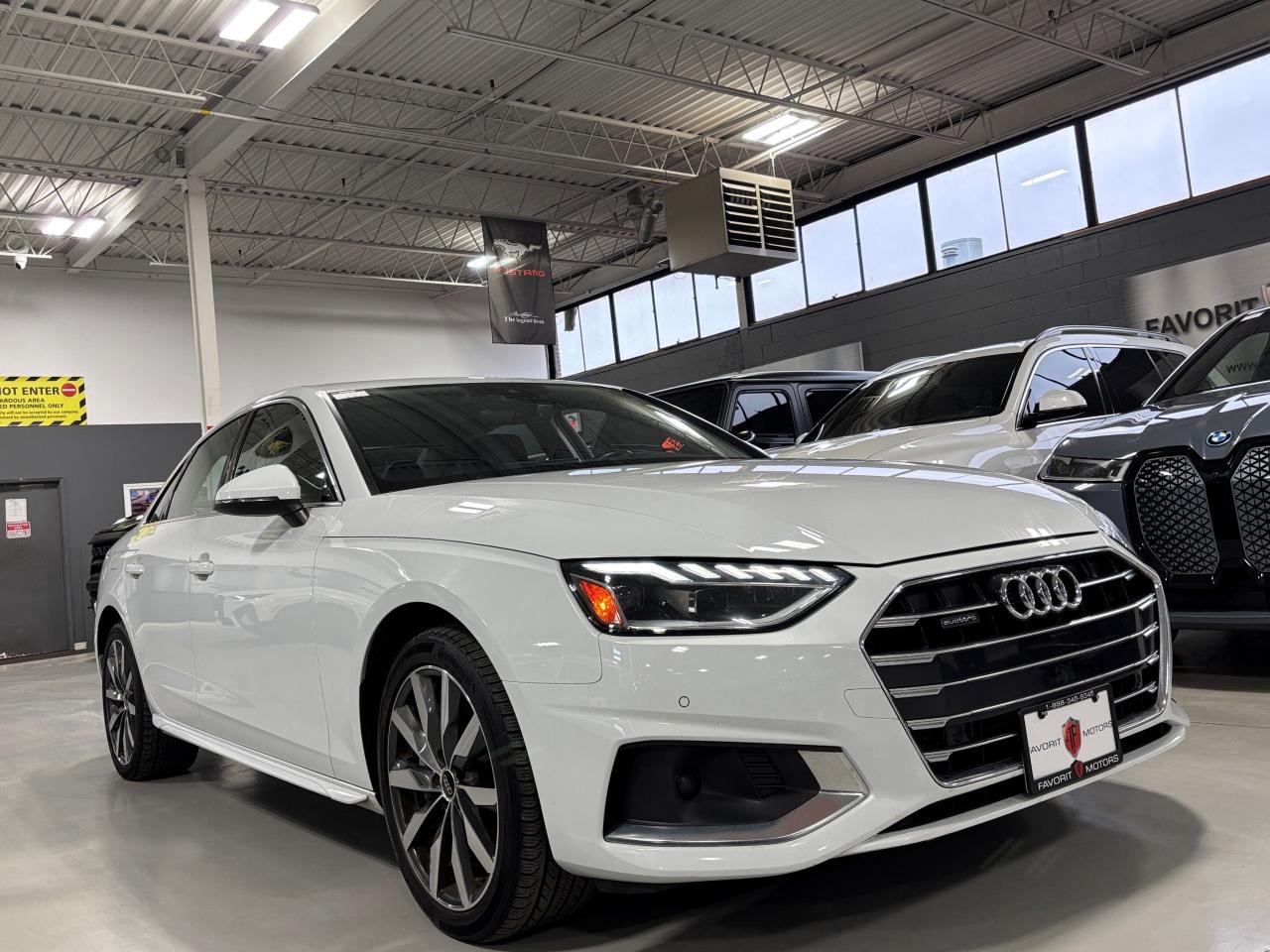 2023 Audi A4 Komfort|QUATTRO|ALLOYS|LEATHER|BACKUPCAM|SUNROOF|+ Photo