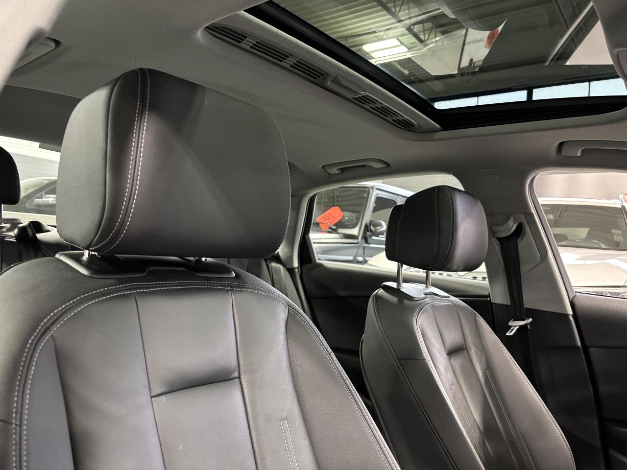 2023 Audi A4 Komfort|QUATTRO|ALLOYS|LEATHER|BACKUPCAM|SUNROOF|+ Photo