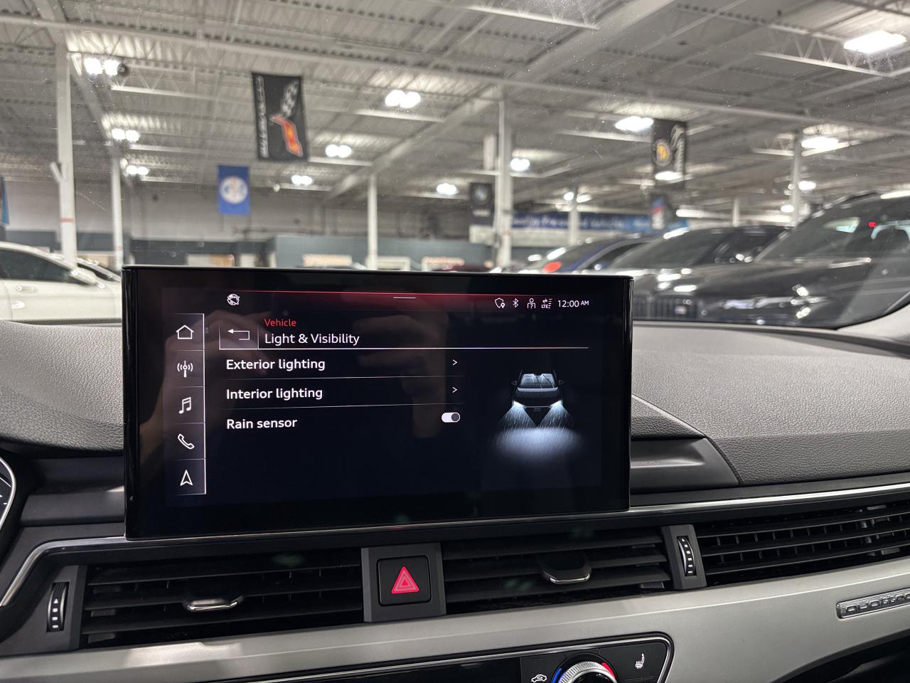 2023 Audi A4 Komfort|QUATTRO|ALLOYS|LEATHER|BACKUPCAM|SUNROOF|+ Photo