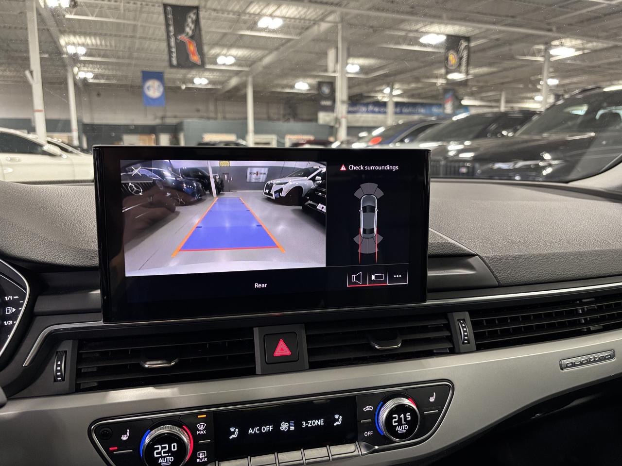 2023 Audi A4 Komfort|QUATTRO|ALLOYS|LEATHER|BACKUPCAM|SUNROOF|+ Photo