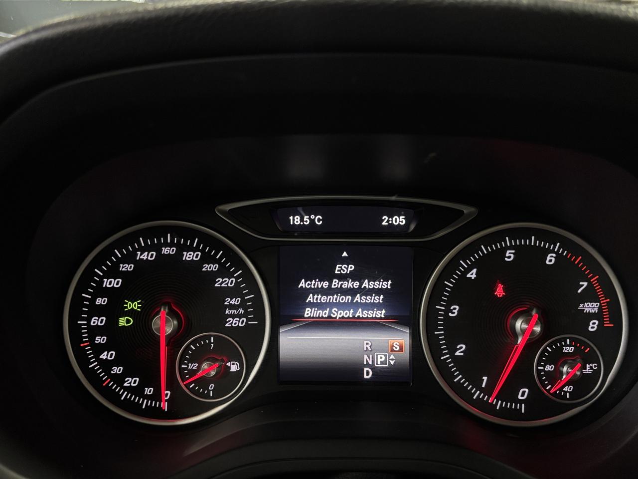 2018 Mercedes-Benz B-Class B250|4MATIC|SPORTSTOURER|NAV|CREAMLEATHER|SUNROOF| Photo