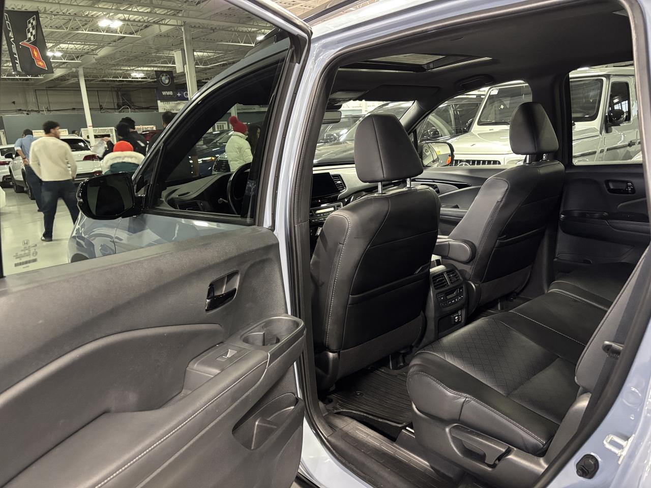 2022 Honda Passport Touring AWD|NAV|SUNROOF|BACKUPCAM|LEATHER|SAFETECH Photo