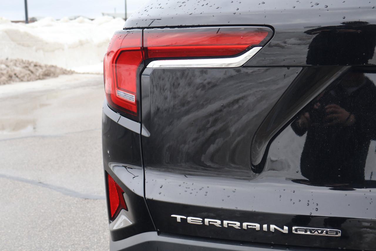 2025 GMC Terrain AWD Elevation | | Heated Steering | Photo