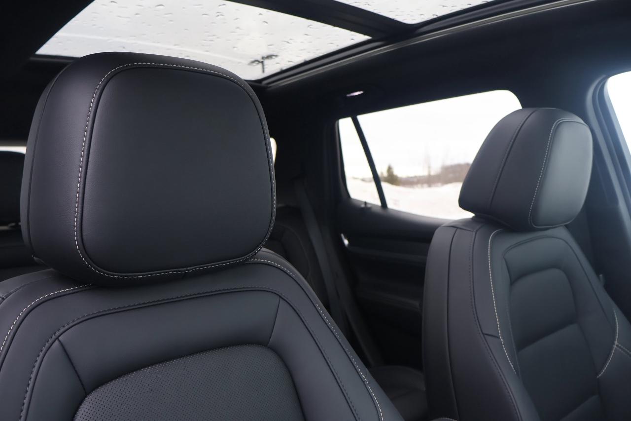 2025 GMC Terrain AWD Elevation | | Heated Steering | Photo