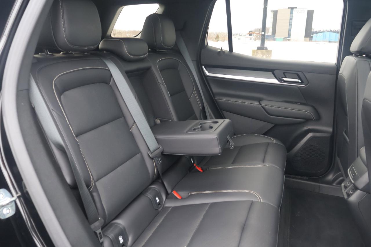 2025 GMC Terrain AWD Elevation | | Heated Steering | Photo