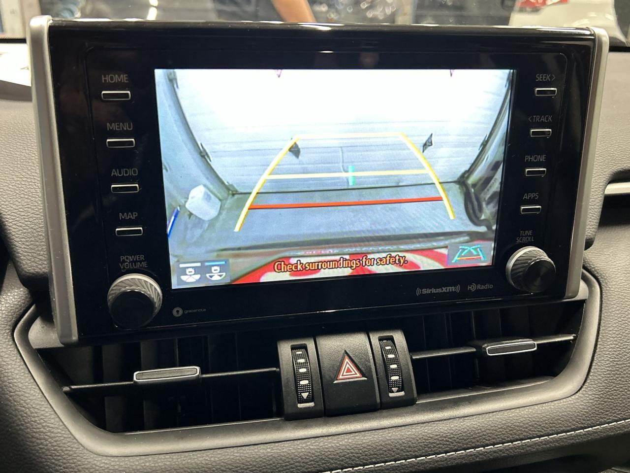 2019 Toyota RAV4 XLE PREMIUM AWD | LEATHER | SUNROOF | CARPLAY | Photo4