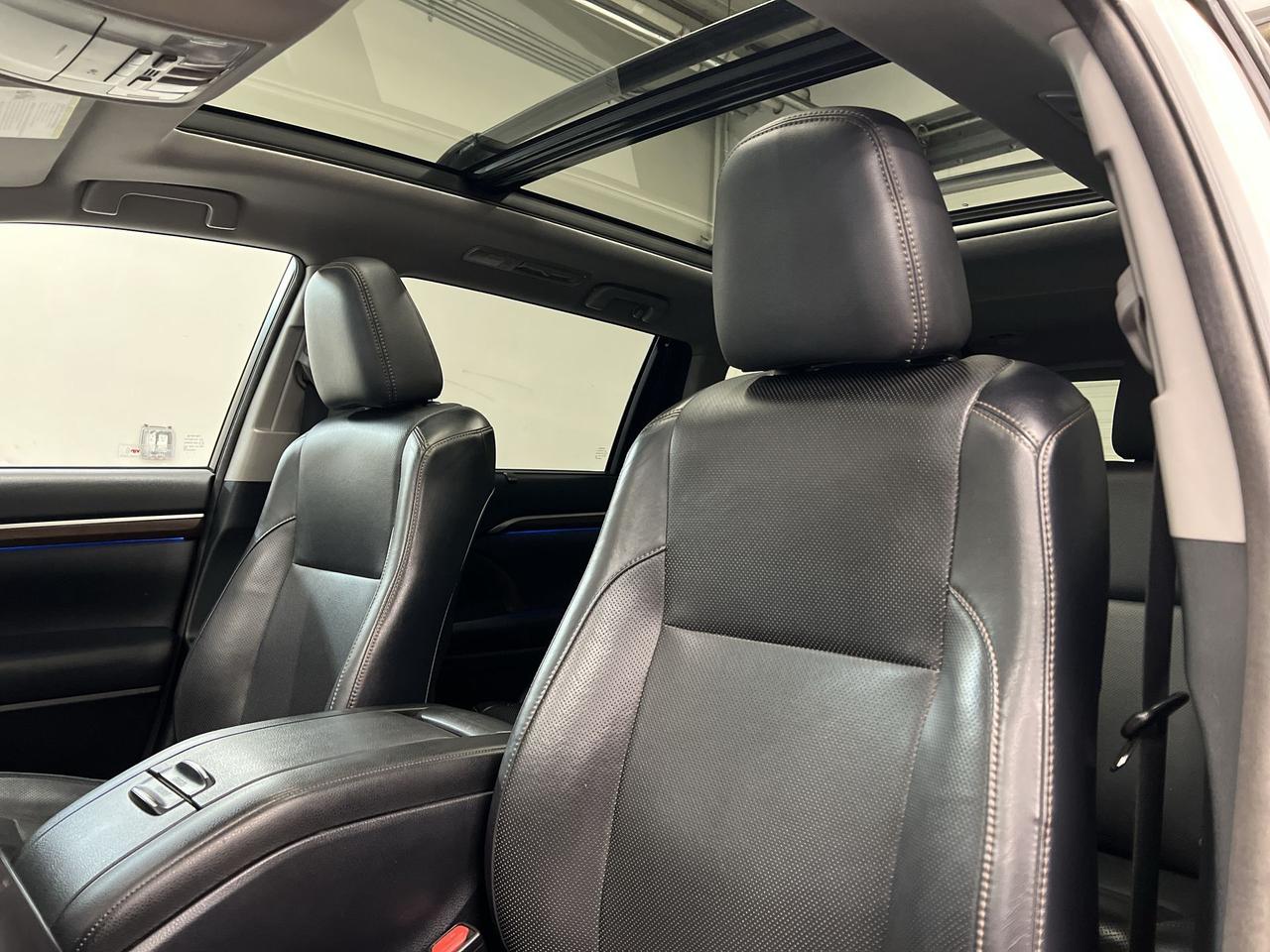 2015 Toyota Highlander LIMITED AWD | 7-PASS | HTD LEATHER | ALLOYS | A/C Photo