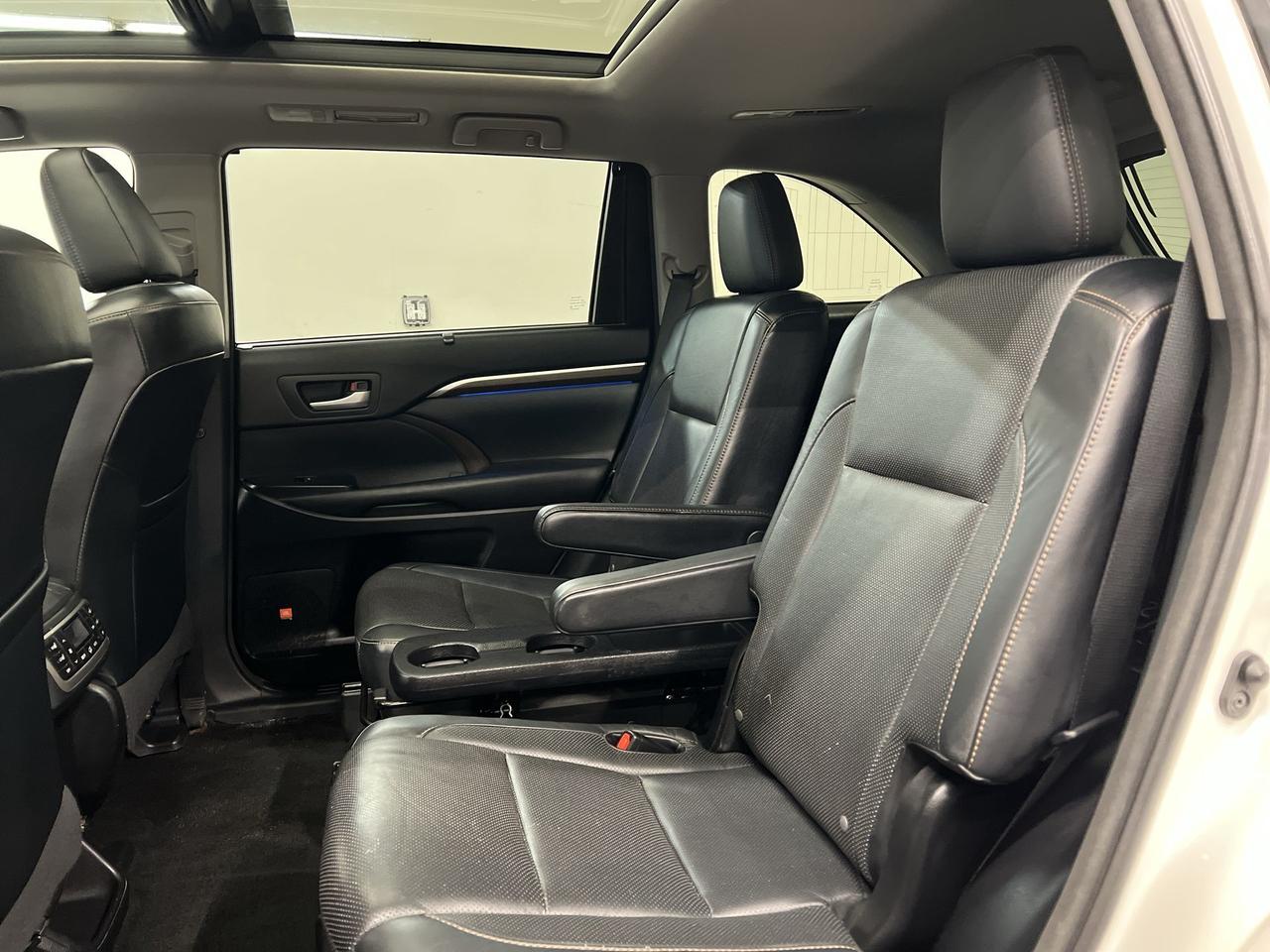 2015 Toyota Highlander LIMITED AWD | 7-PASS | HTD LEATHER | ALLOYS | A/C Photo