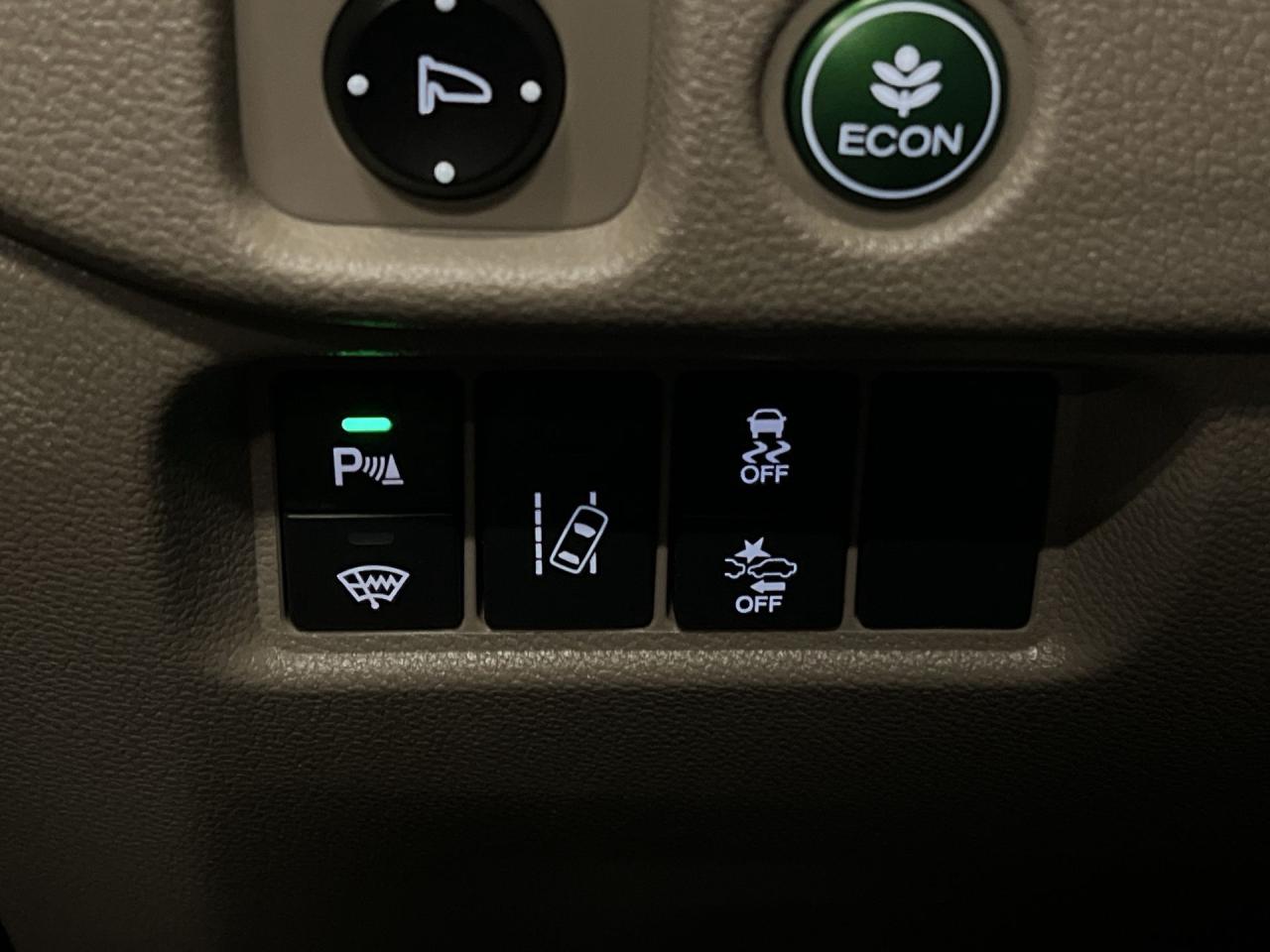 2016 Honda Pilot TOURING AWD | 7-PASS | HTD LEATHER | SUNROOF | DVD Photo