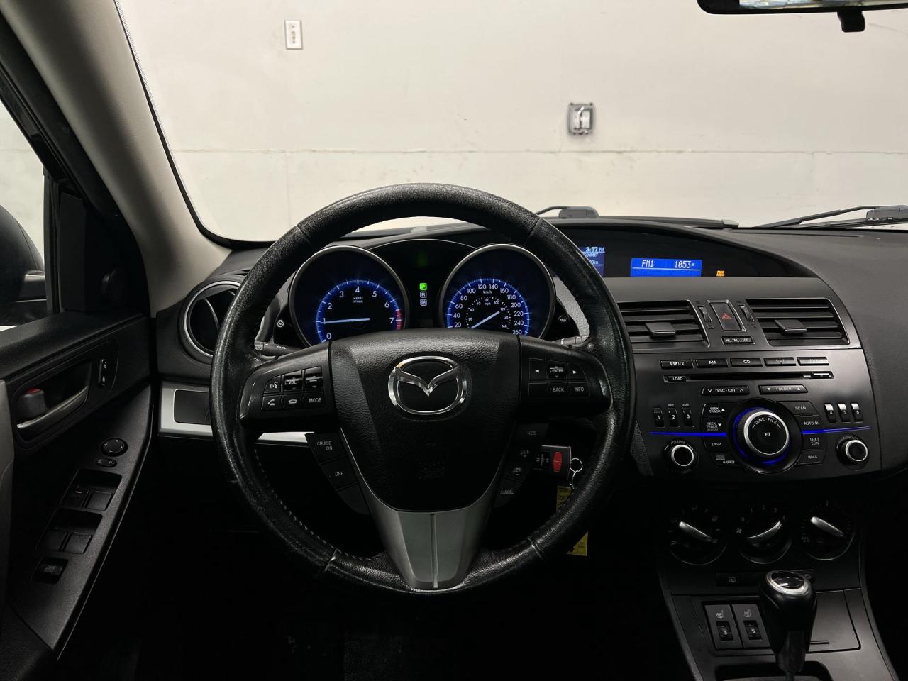 2013 Mazda MAZDA3 Sport GS | LOW KMS! | SUNROOF | HTD SEATS | 16IN ALLOYS Photo