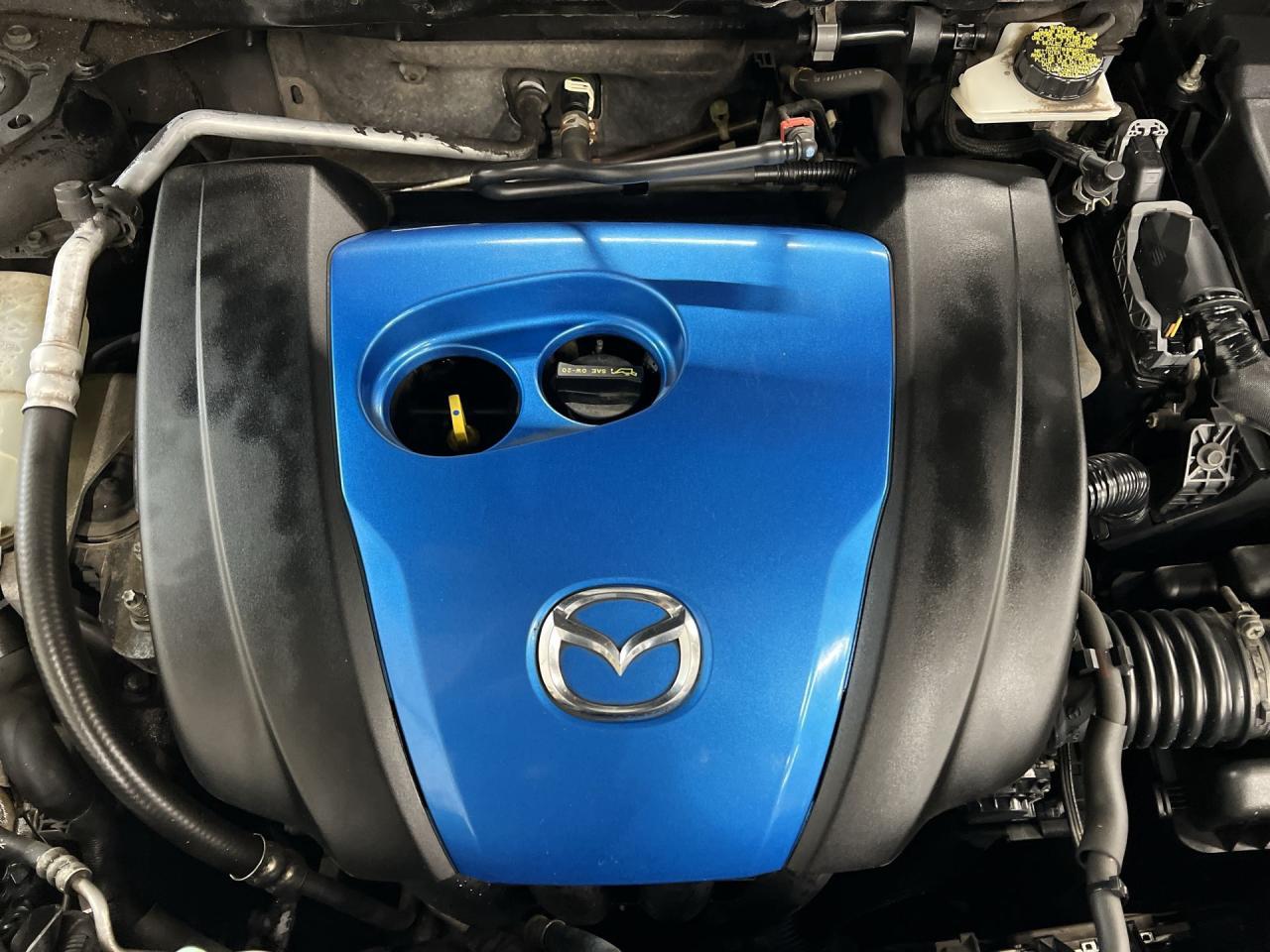 2013 Mazda MAZDA3 Sport GS | LOW KMS! | SUNROOF | HTD SEATS | 16IN ALLOYS Photo