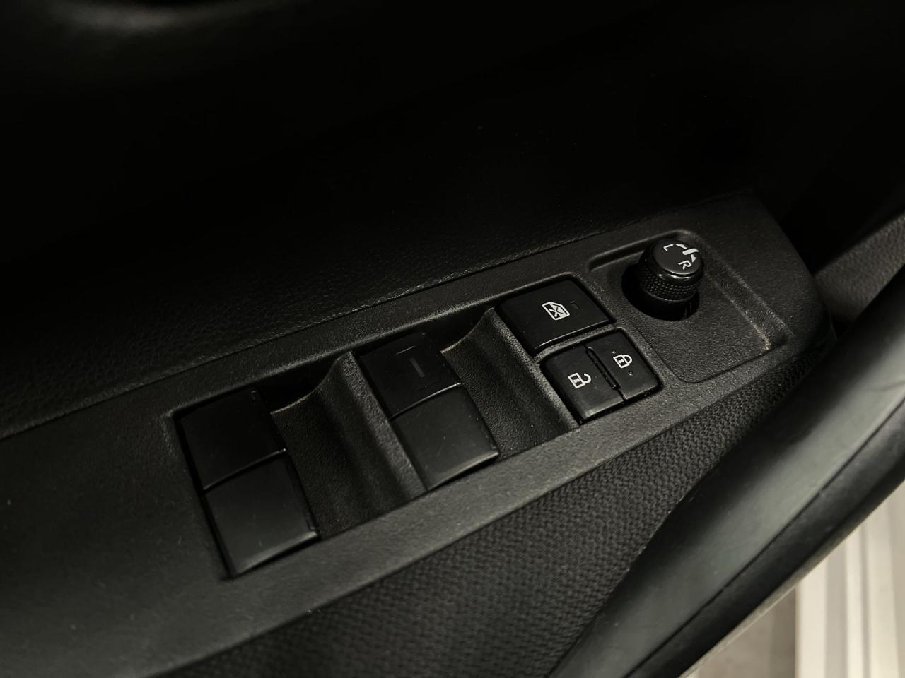 2022 Toyota Corolla LE | HEATED SEATS | CARPLAY | ADAPT. CRUISE | A/C Photo