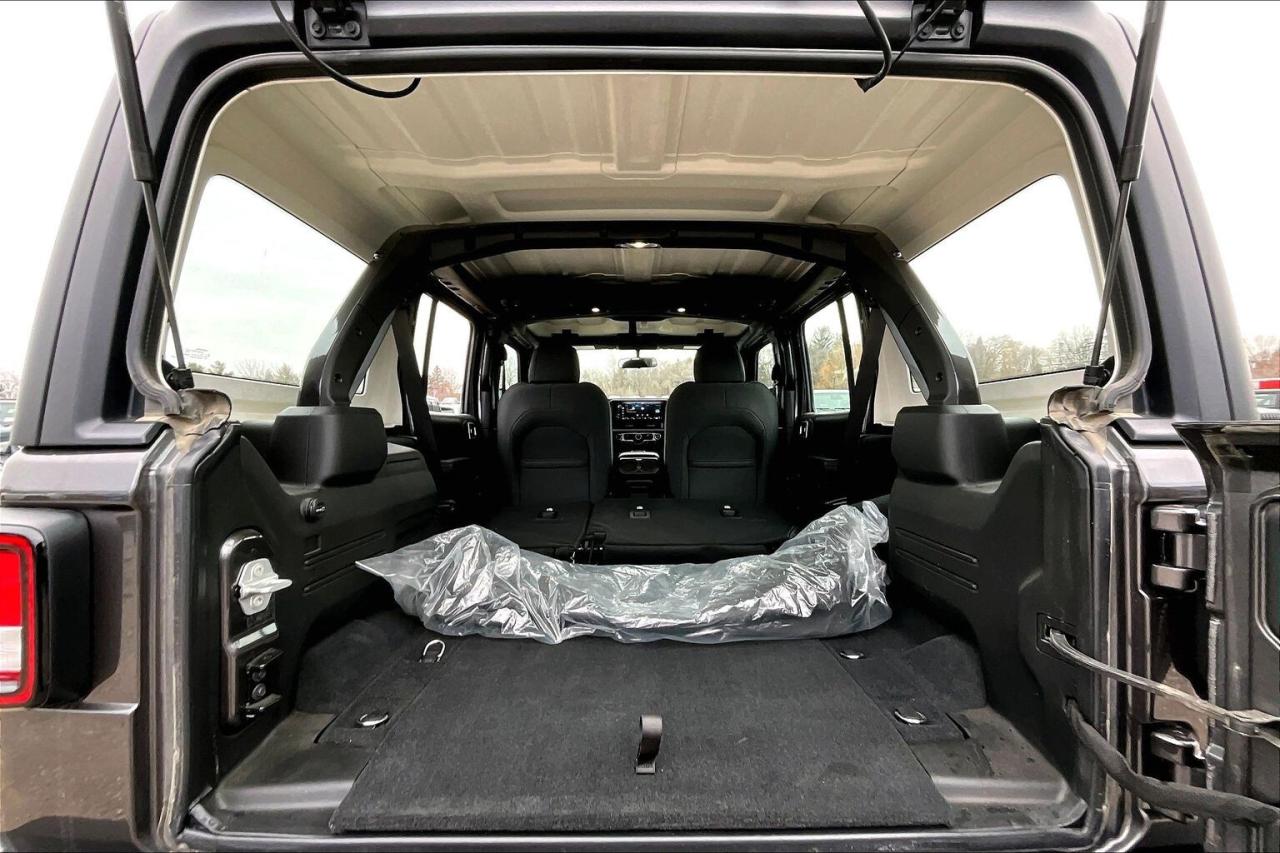 2024 Jeep Wrangler Sport 4Dr | 12" Screen | HardTop | 4X4 Photo