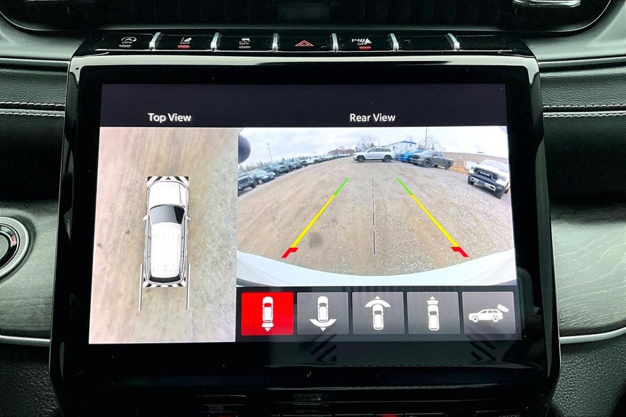 2024 Jeep Grand Cherokee L Limited | BlackAppearance | LuxTech | Alpine | 4X4 Photo