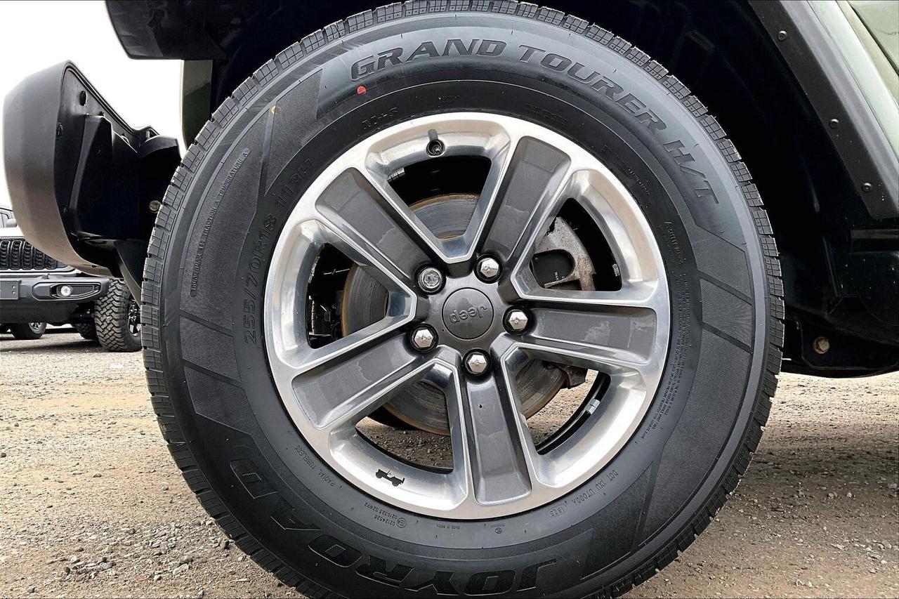 2021 Jeep Wrangler Sahara | Heated Cloth Seats | 7" Screen | 4X4 Photo