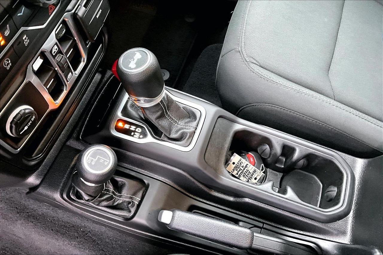 2021 Jeep Wrangler Sahara | Heated Cloth Seats | 7" Screen | 4X4 Photo