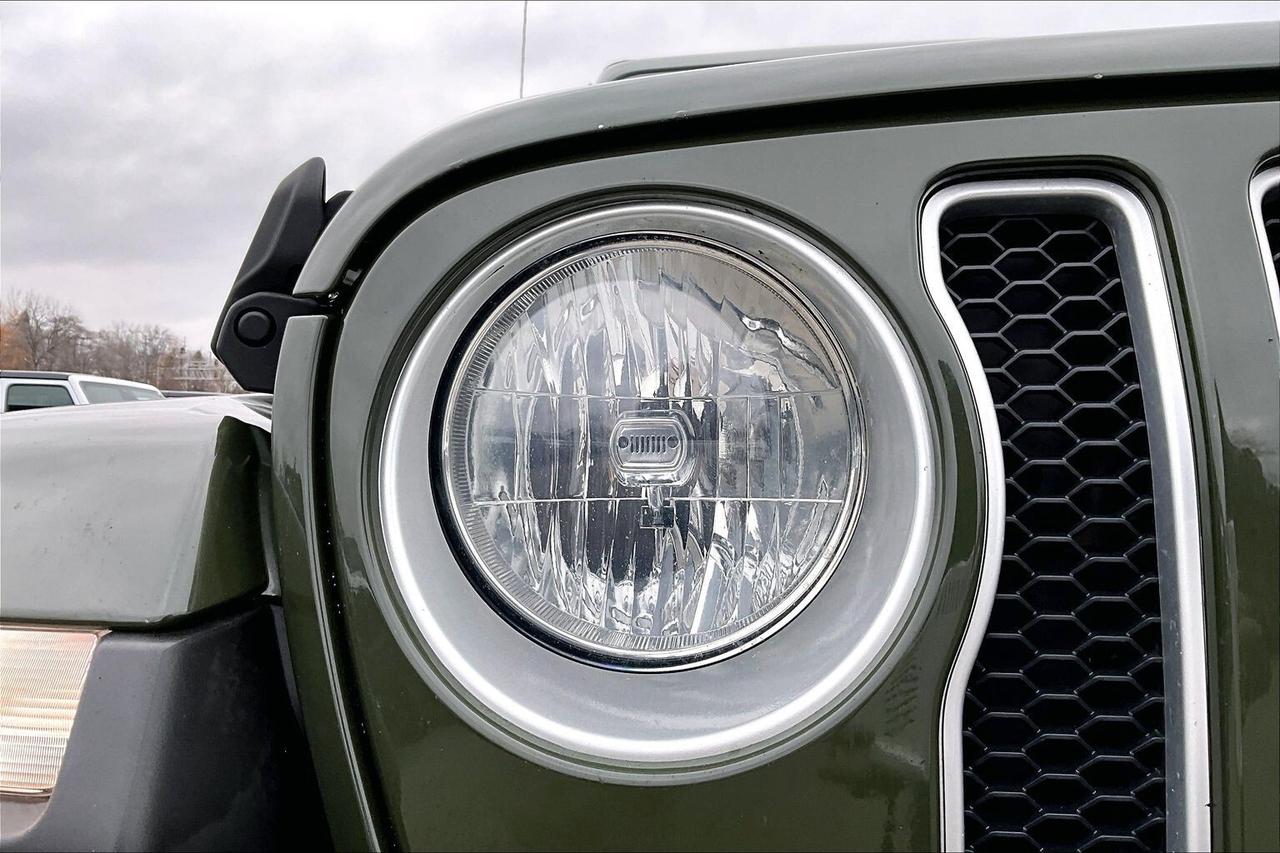 2021 Jeep Wrangler Sahara | Heated Cloth Seats | 7" Screen | 4X4 Photo