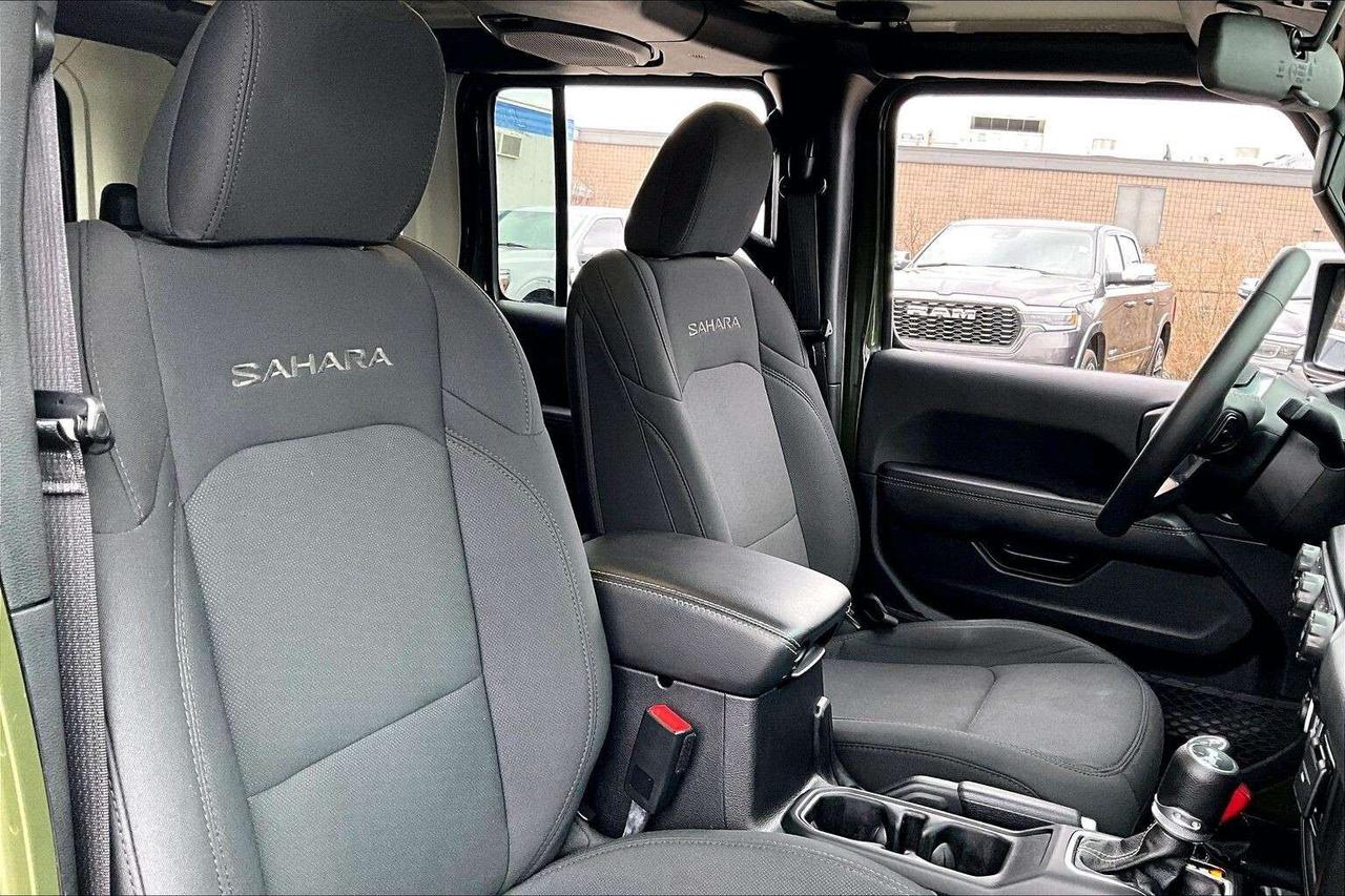 2021 Jeep Wrangler Sahara | Heated Cloth Seats | 7" Screen | 4X4 Photo