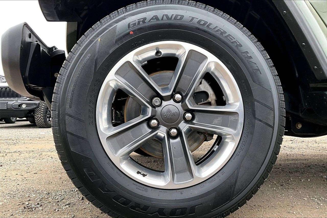 2021 Jeep Wrangler Sahara | Heated Cloth Seats | 7" Screen | 4X4 Photo