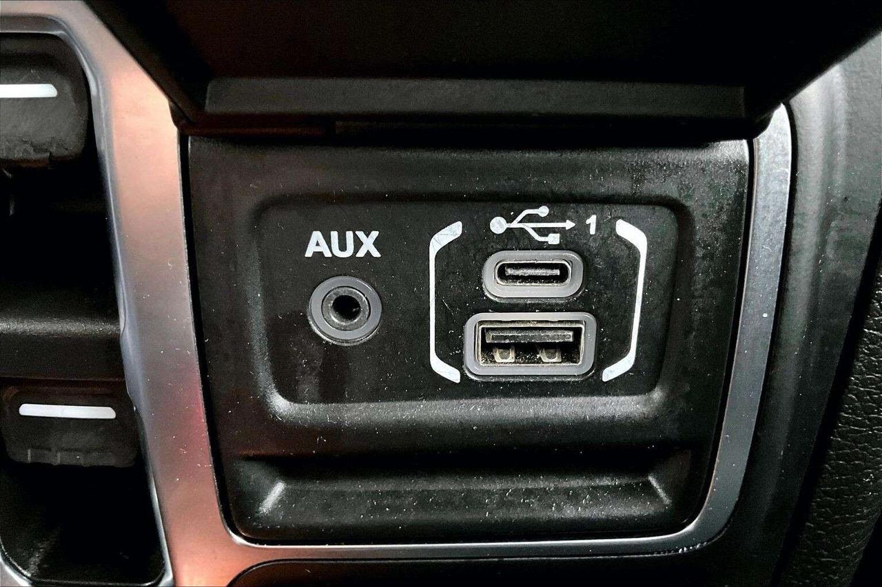 2021 Jeep Wrangler Sahara | Heated Cloth Seats | 7" Screen | 4X4 Photo