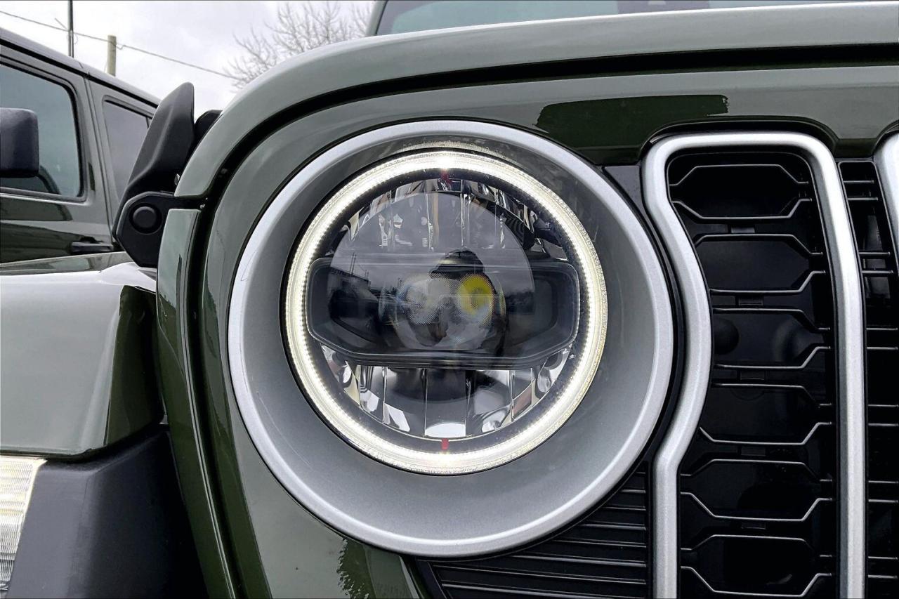 2024 Jeep Wrangler Sahara |Heated Cloth |12.3" NAV |Alpine |BSM |4X4 Photo