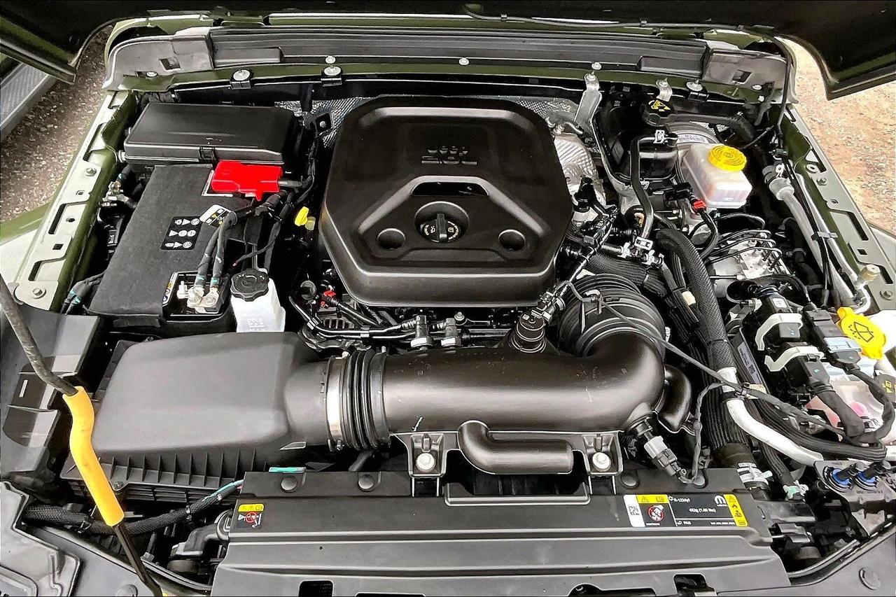 2024 Jeep Wrangler Sahara |Heated Cloth |12.3" NAV |Alpine |BSM |4X4 Photo