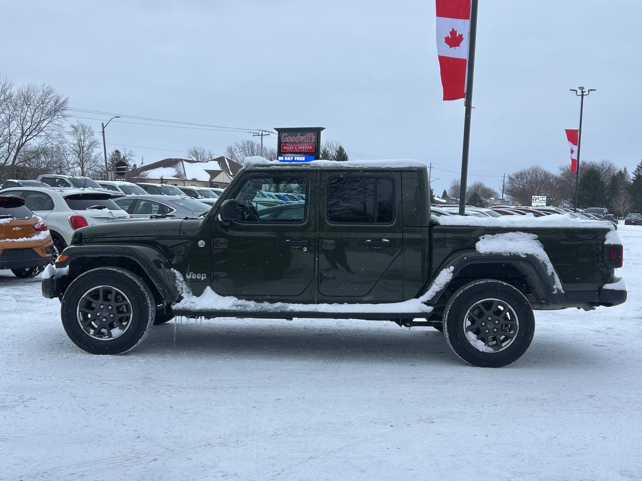 2022 Jeep Gladiator OVERLAND, CLEAN CARFAX, REMOTE START, LEATHER! - Photo #9