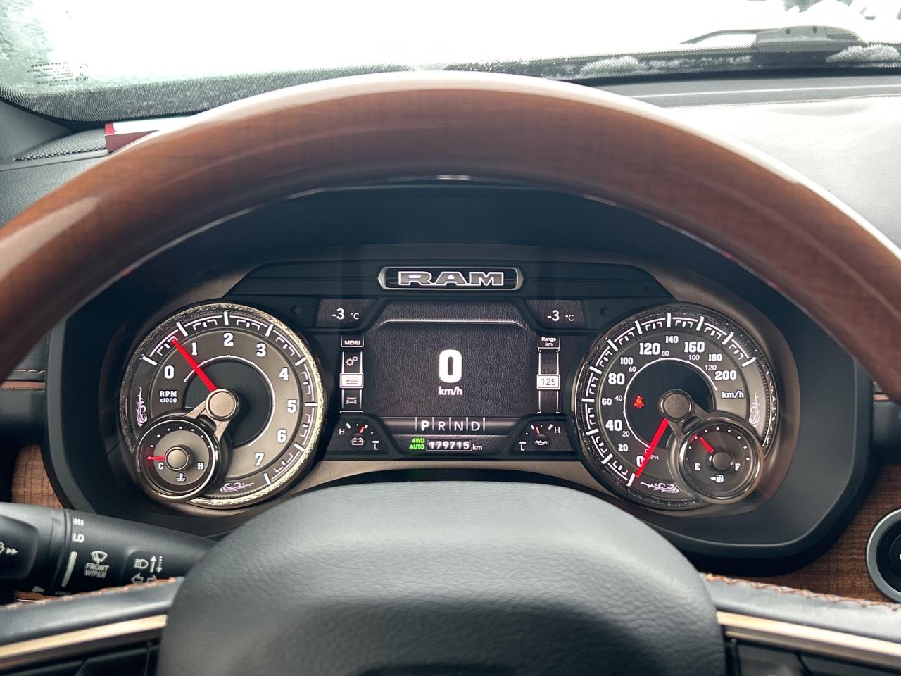 2019 RAM 1500 LARAMIE LONGHORN, FULLY LOADED, ALL THE TOYS! - Photo #17