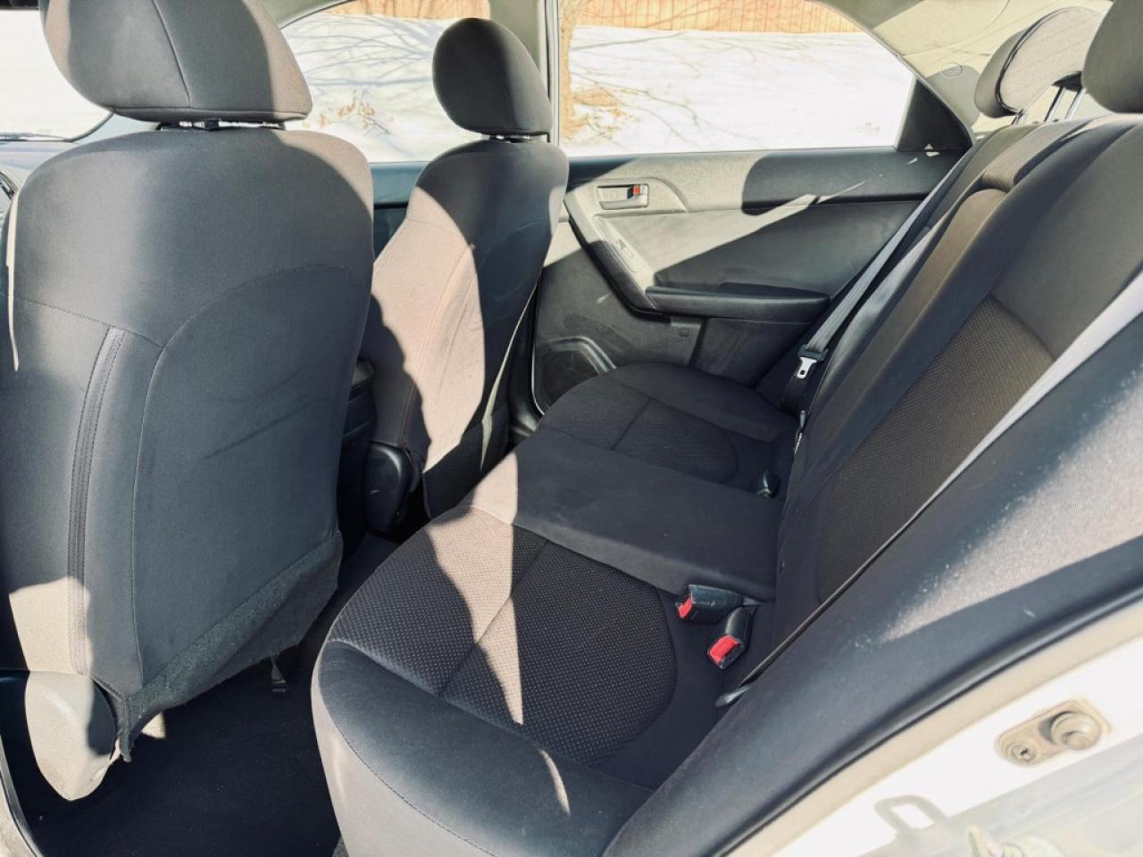 2011 Kia Forte LX Photo