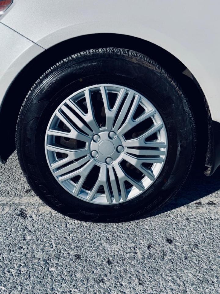 2011 Kia Forte LX Photo