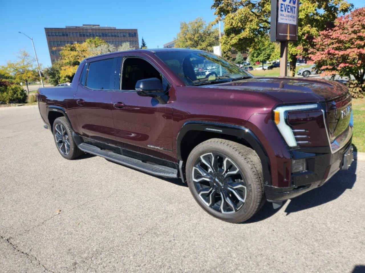 2025 GMC Sierra EV Denali Extended Range  - SuperCruise Photo2