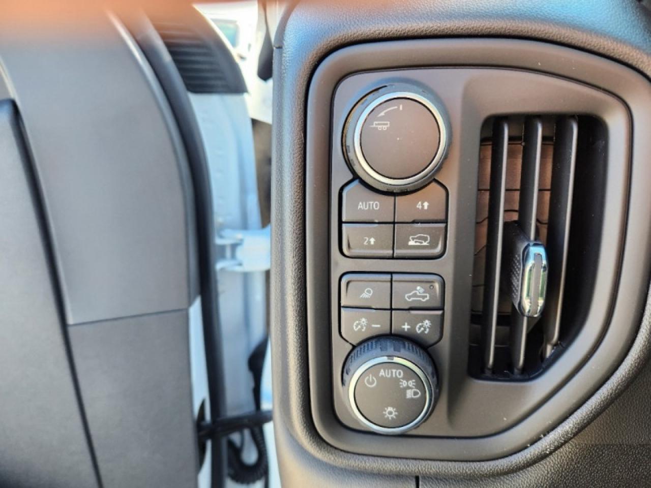 2025 Chevrolet Silverado 1500 Work Truck Photo